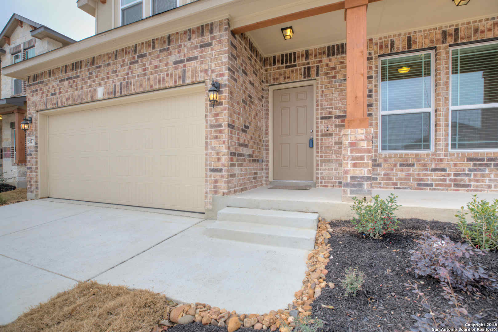5827 Couble Falls