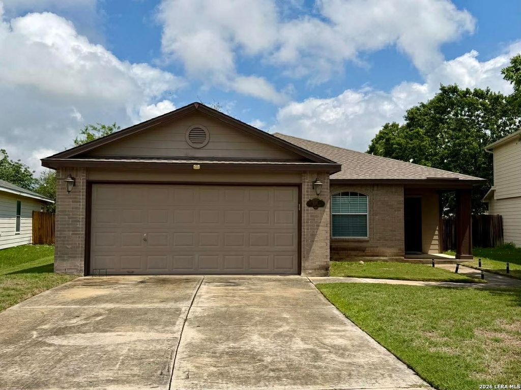 Photo of 241 Jordan, Boerne, TX 78006 (MLS # 1954367)