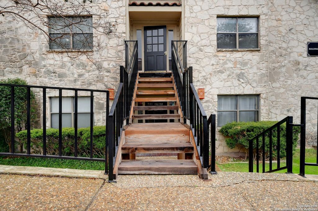 Photo of 7738 Chambers Rd 911 #911, San Antonio, TX 78229 (MLS # 1909906)