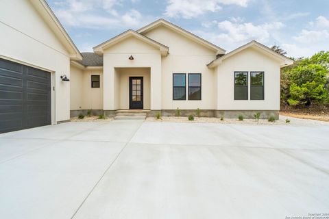 A home in Canyon Lake