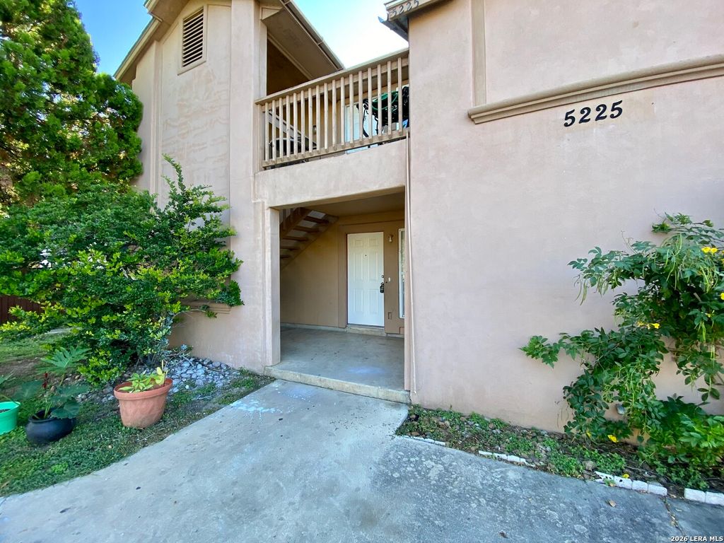 Photo of 5225 Meadow Field 1 #1, San Antonio, TX 78250 (MLS # 1949312)