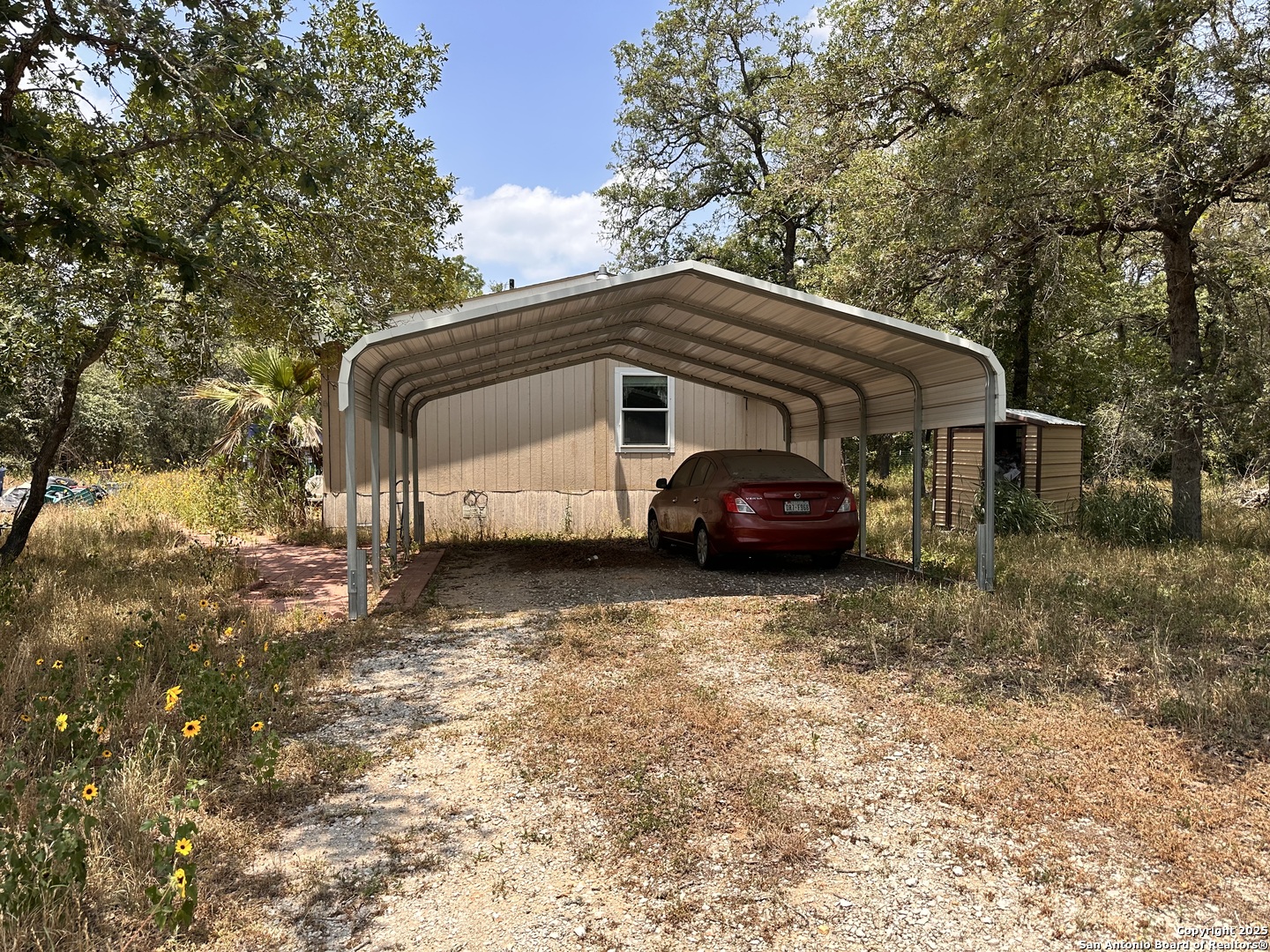 180 Sandy Oaks