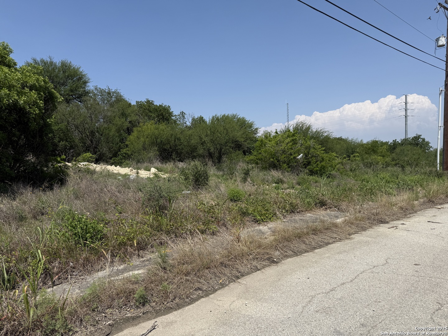 Photo 1 of 4 — 205 Jenull Ave, San Antonio, TX 78202