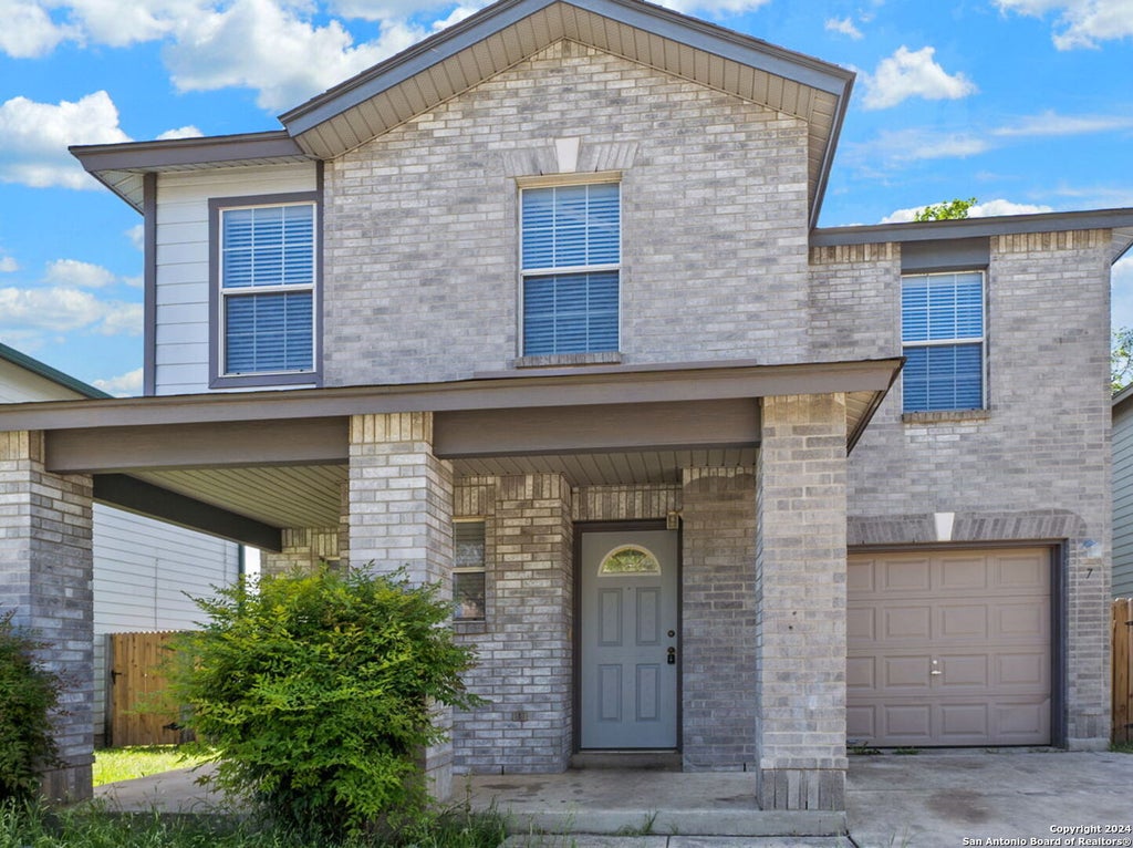 Photo of 7 KENROCK RDG, San Antonio, TX 78254 (MLS # 1969282)