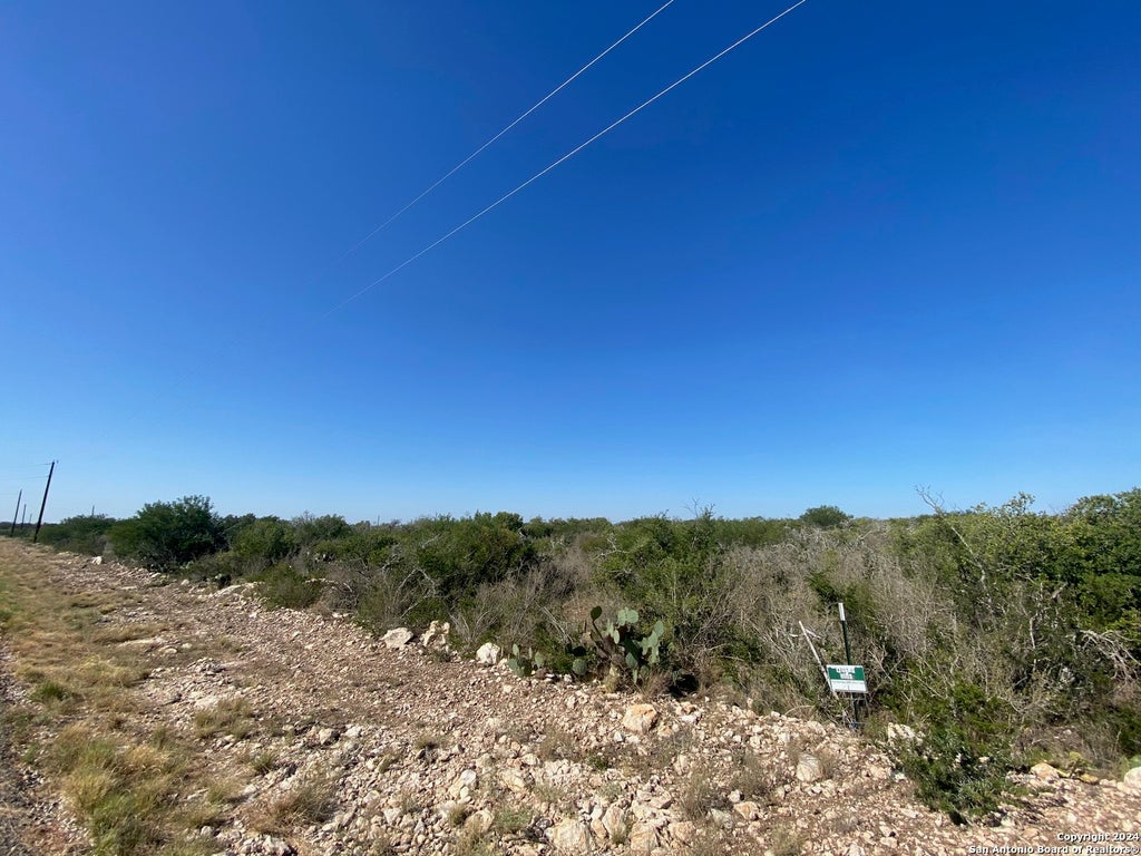 Photo of 583 LEGEND HILLS RD, Uvalde, TX 78801 (MLS # 1803978)