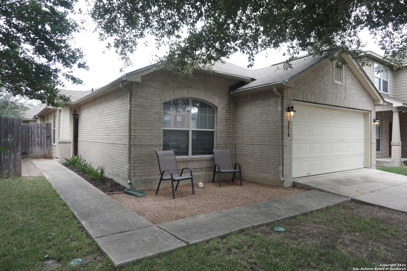 3518 Alonzo Fields