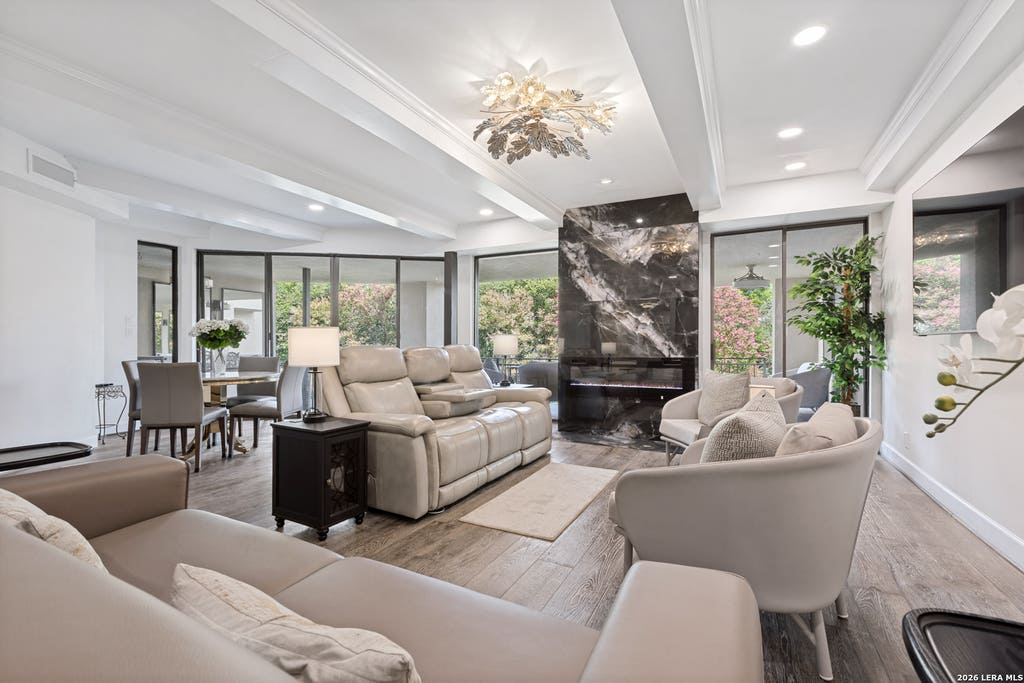 Photo of 701 N St Marys unit 16 16, San Antonio, TX 78205 (MLS # 2008139)
