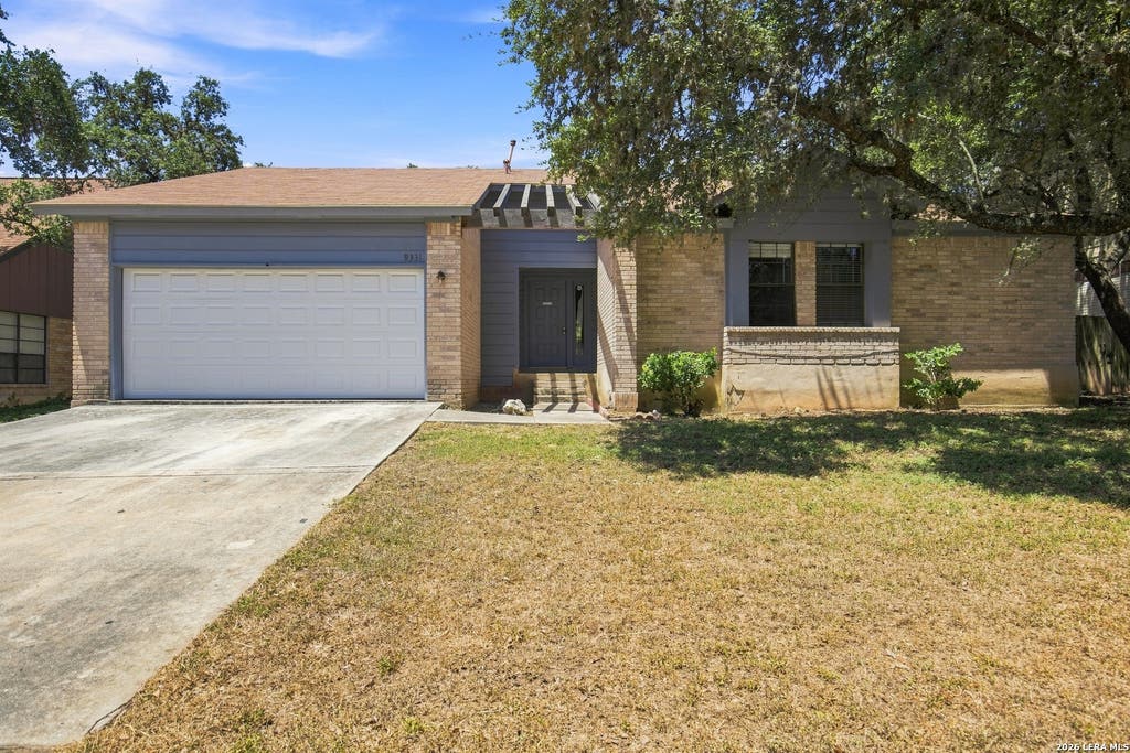 Photo of 9331 THORNBURY ST, San Antonio, TX 78250 (MLS # 2008176)
