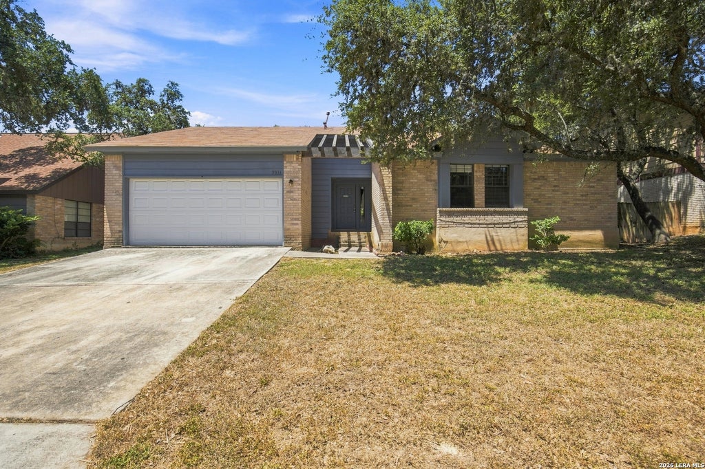 Photo of 9331 THORNBURY ST, San Antonio, TX 78250 (MLS # 2008176)
