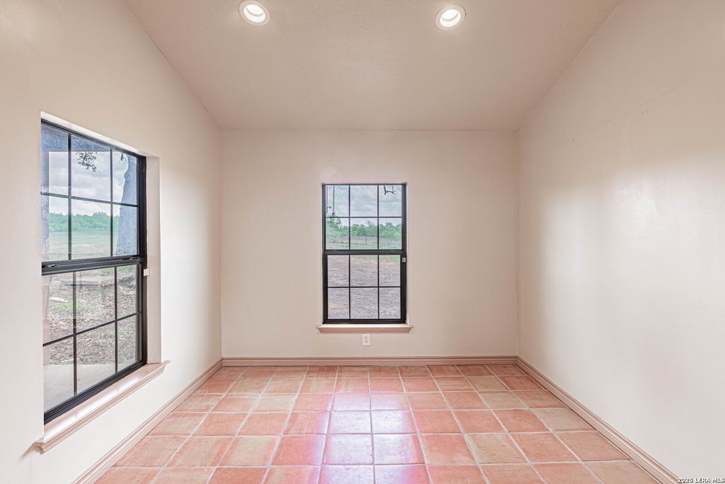 Photo of 1271 County Road 119, Floresville, TX 78114 (MLS # 1958231)