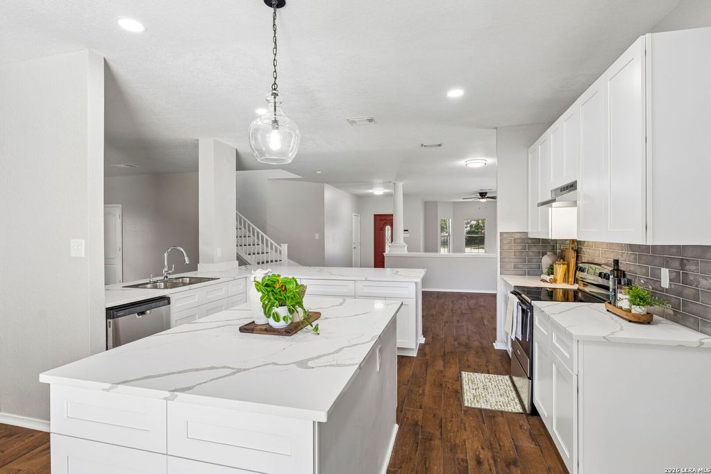 Photo of 22227 Pelican Edge, San Antonio, TX 78258 (MLS # 1950497)