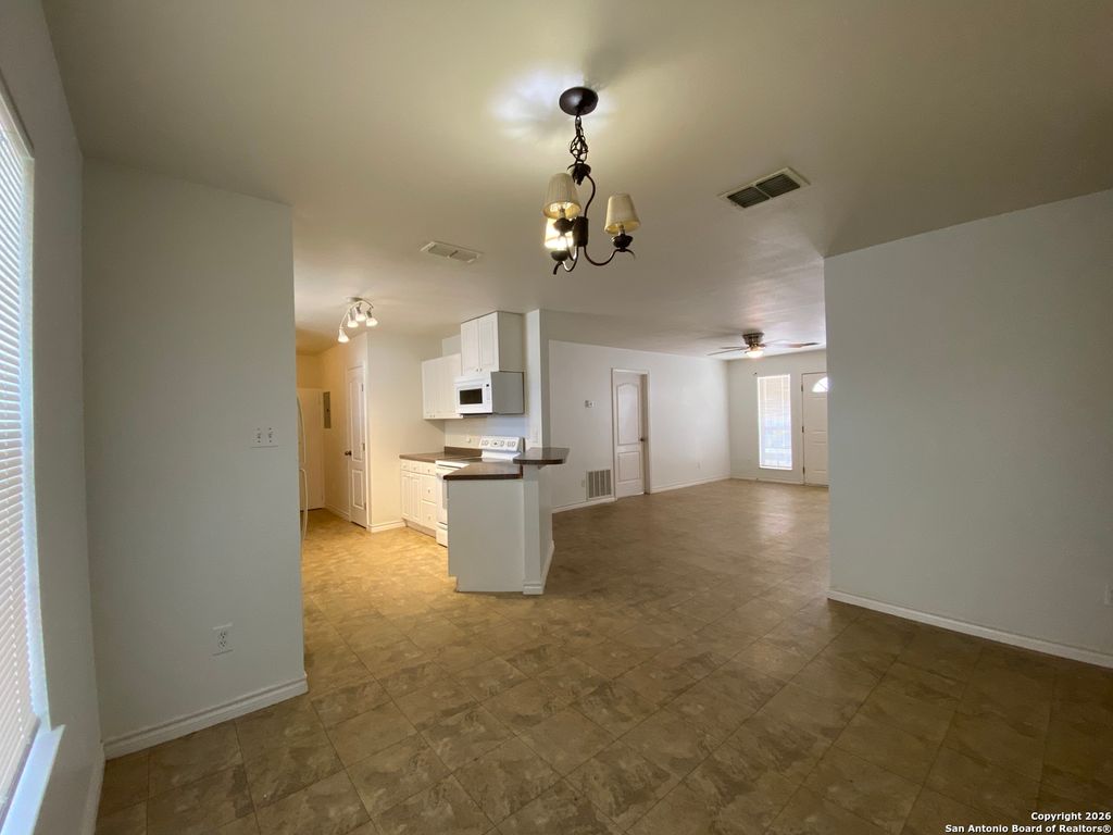 Photo of 176 W White A #A, Pleasanton, TX 78064 (MLS # 1932141)
