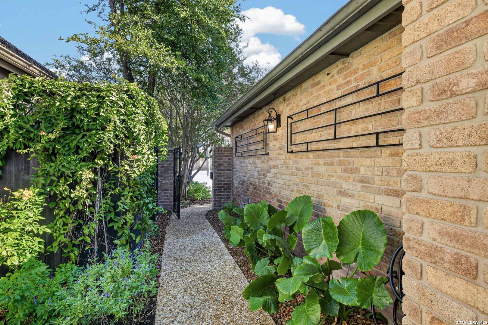 36 Courtside Cir