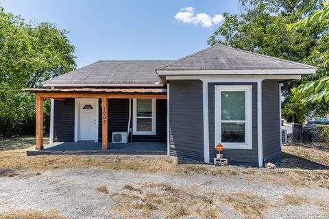 1003 piedmont San Antonio TX 78210