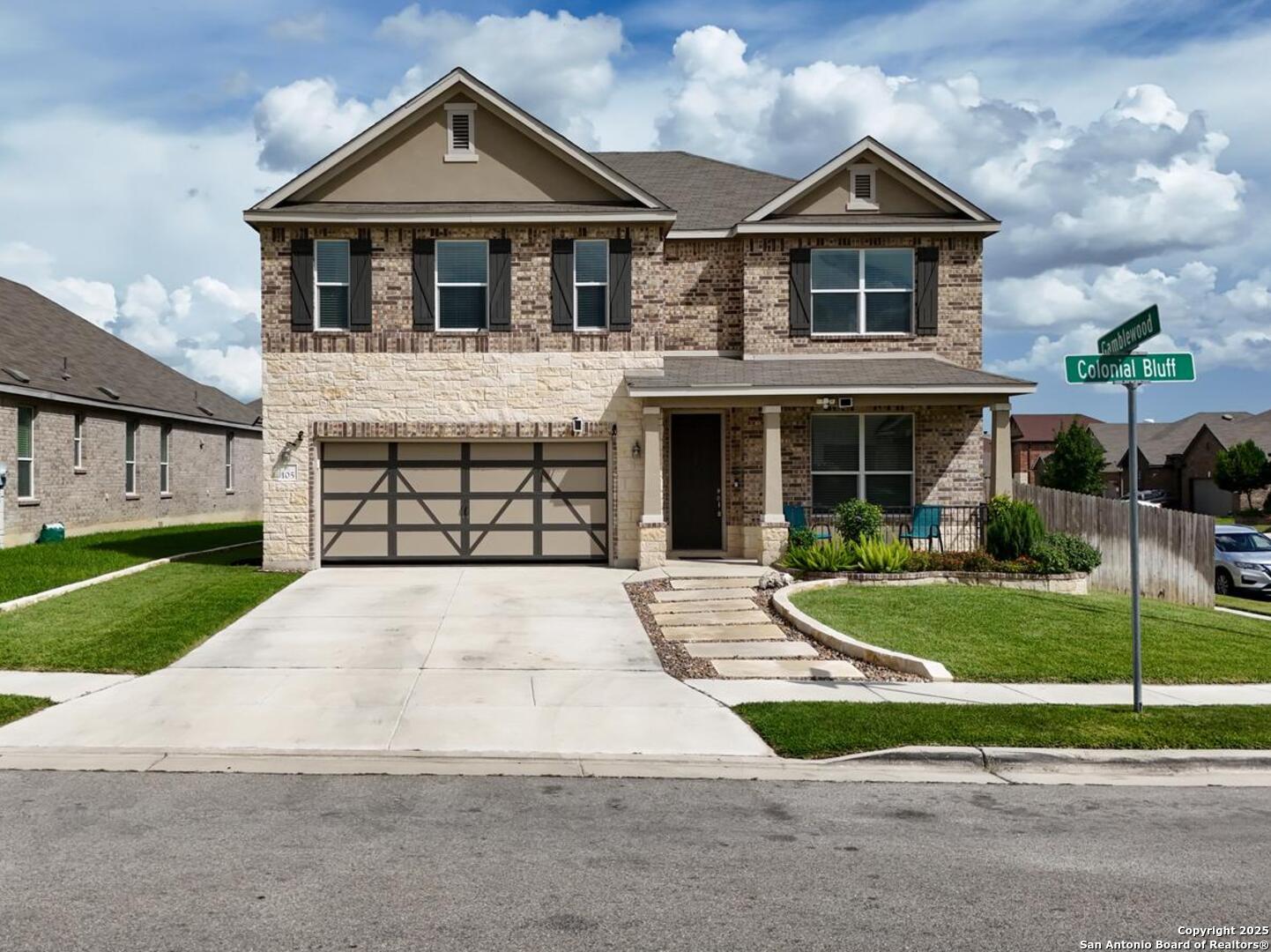105 Colonial Bluff