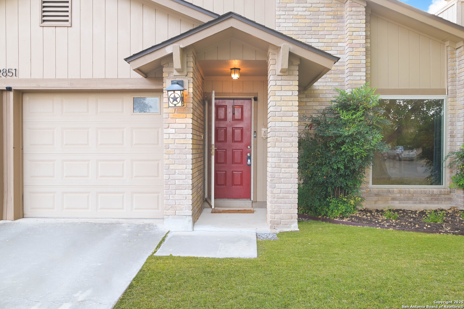 2851 Burning Rock