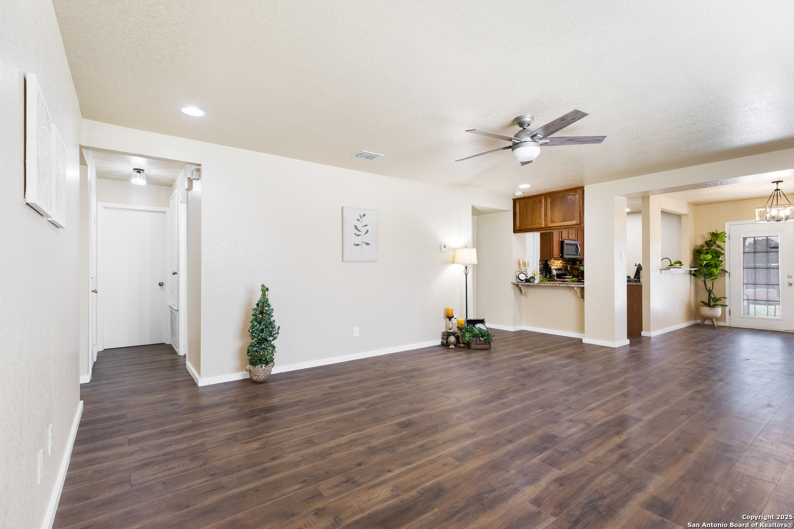 10022 Carswell Peak