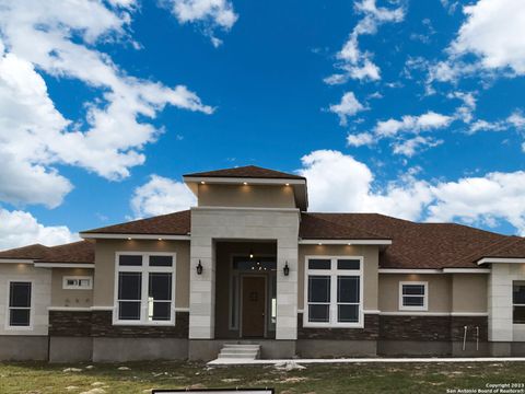 A home in La Vernia