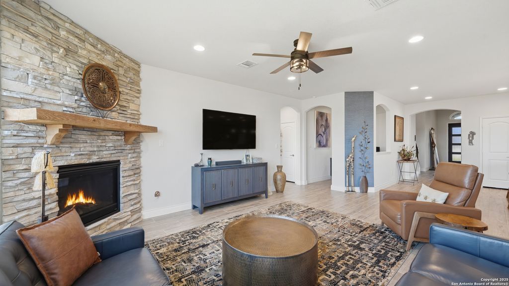 Photo of 820 silverberry, New Braunfels, TX 78132 (MLS # 1921731)