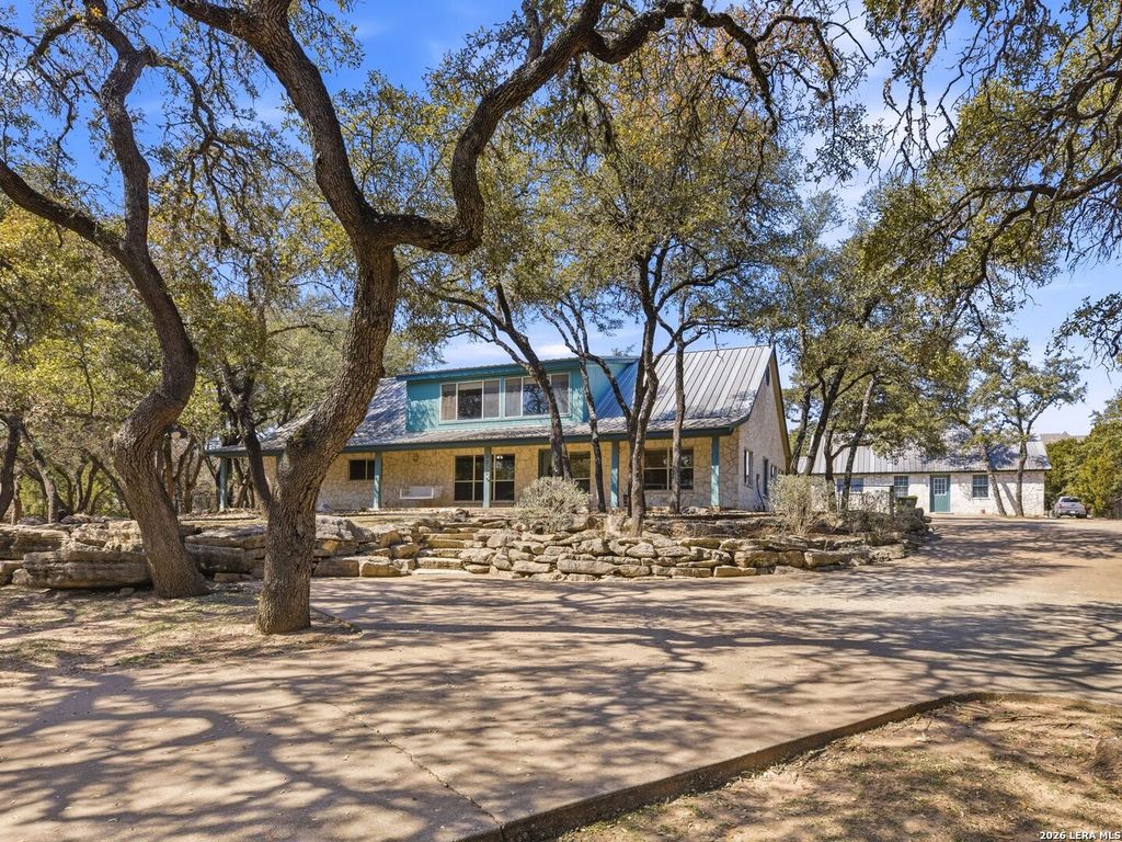 Photo of 9035 Fair Oaks Parkway, Boerne, TX 78015 (MLS # 1945249)