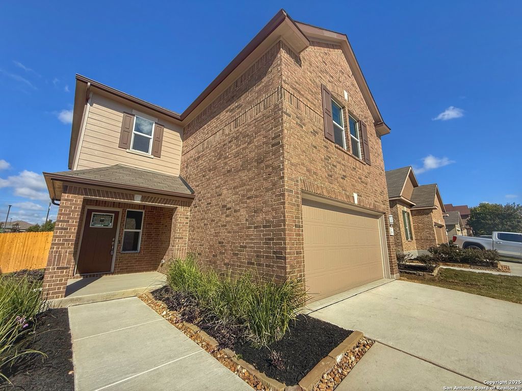 Photo of 108 Bass Ln, New Braunfels, TX 78130 (MLS # 1922715)