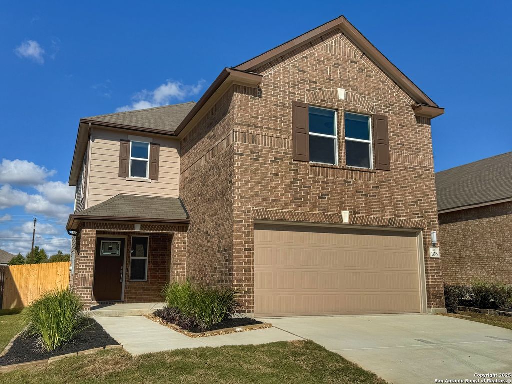 Photo of 108 Bass Ln, New Braunfels, TX 78130 (MLS # 1922715)