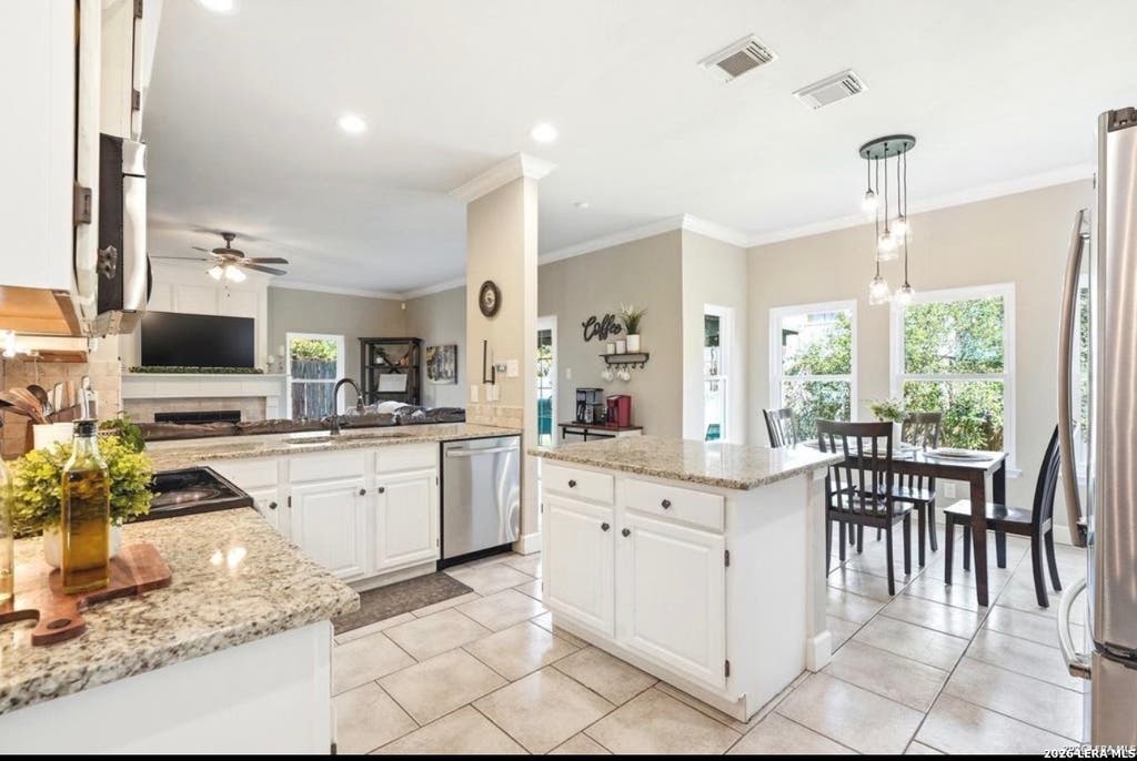 Photo of 13314 Galicia, Universal City, TX 78148 (MLS # 1942542)