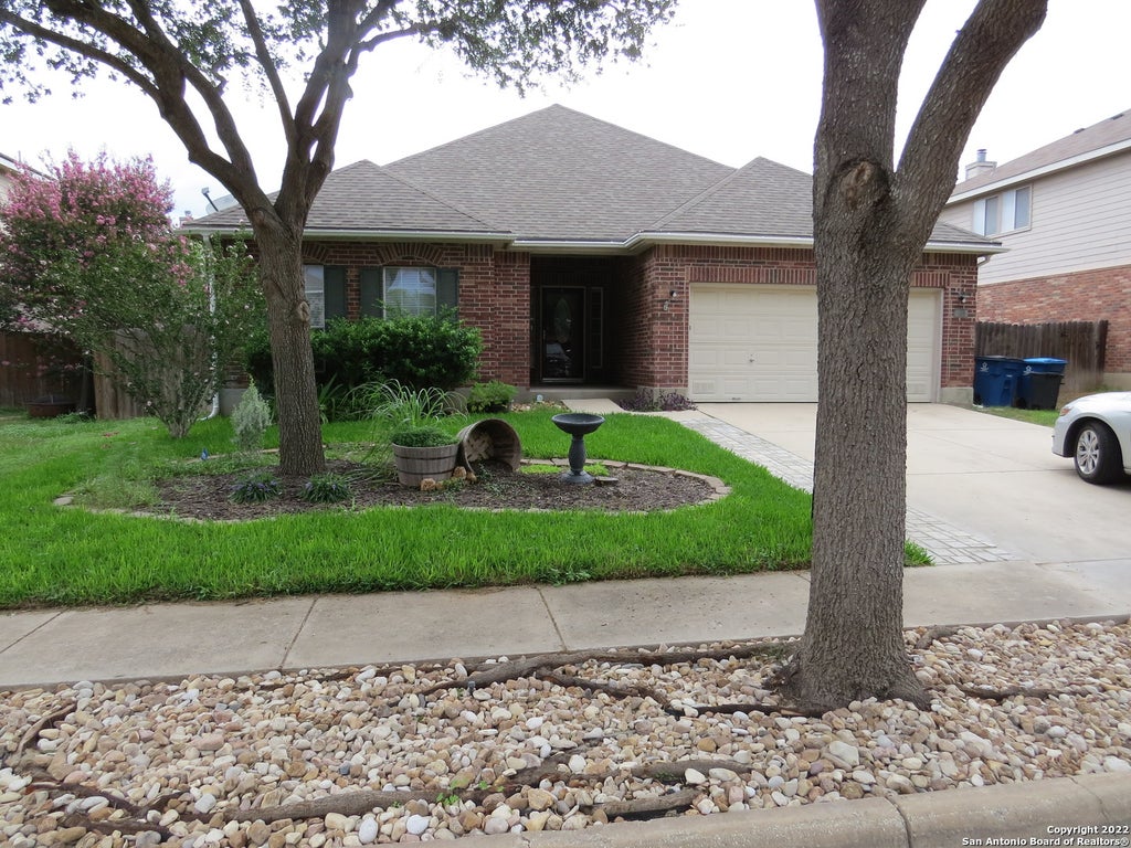Photo of 108 Phantom Crk, Cibolo, TX 78108 (MLS # 2012987)