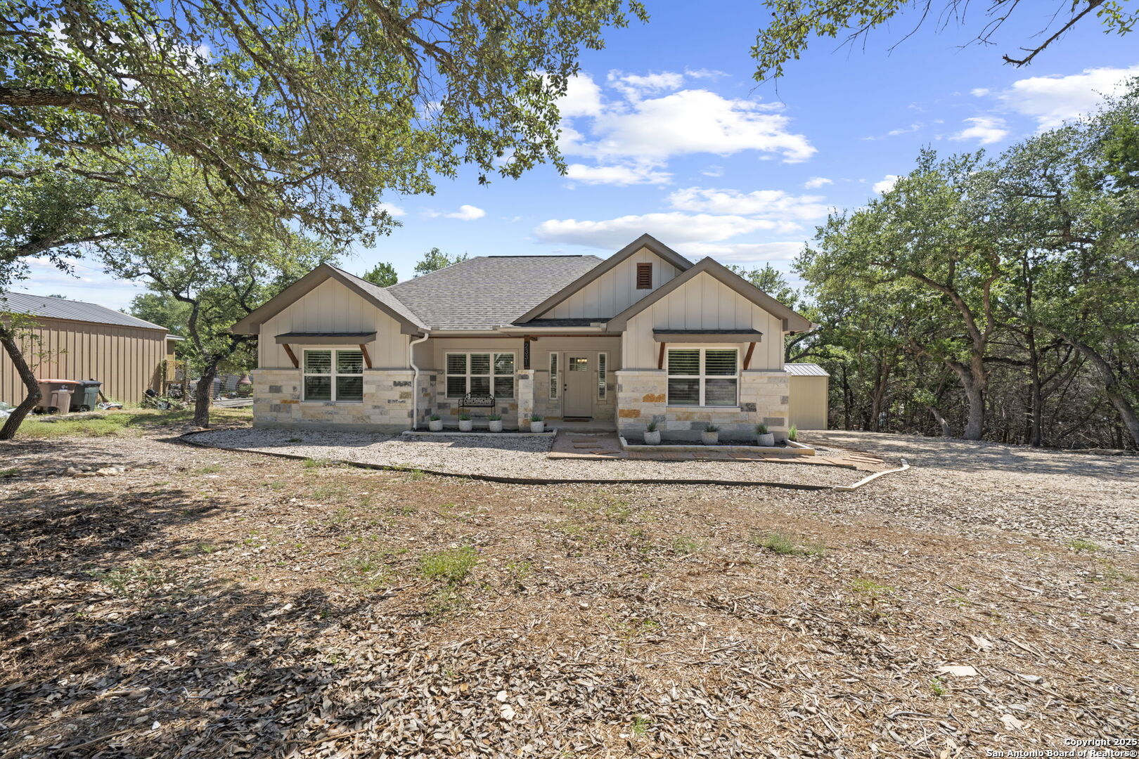 2331 Deer Run