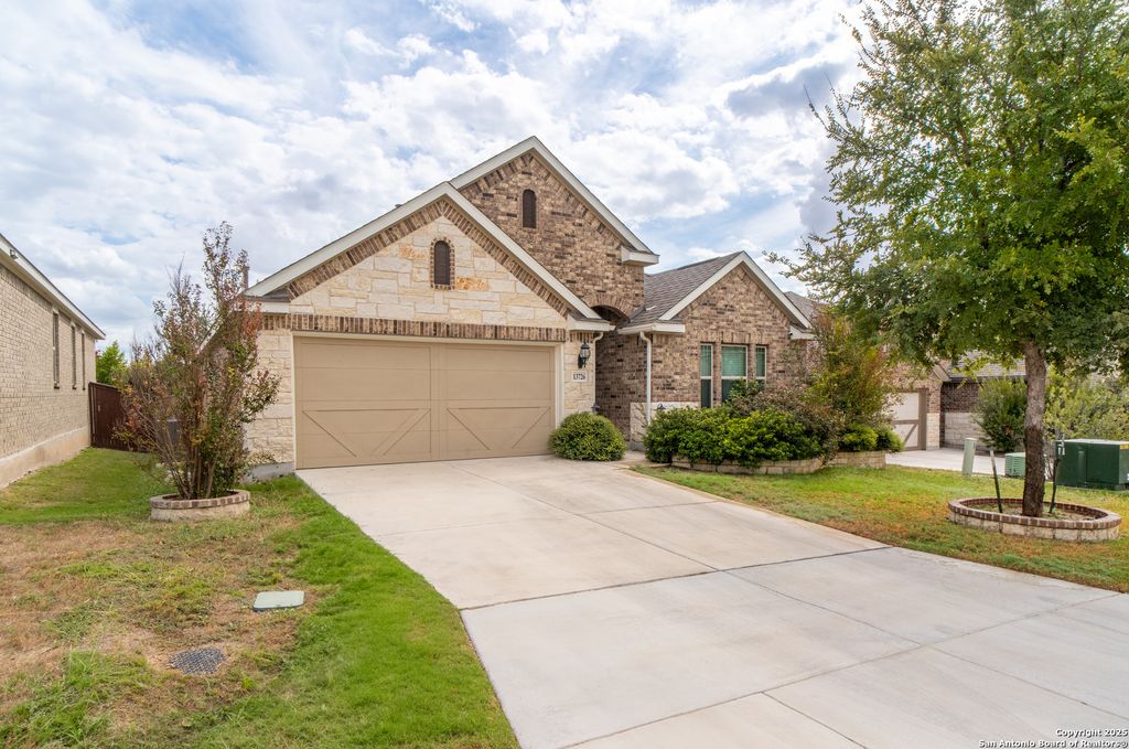 Photo of 13726 quiet fox, San Antonio, TX 78245 (MLS # 1918331)