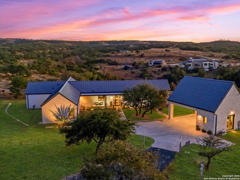 577 Cattle Creek Rd Johnson City TX 78636