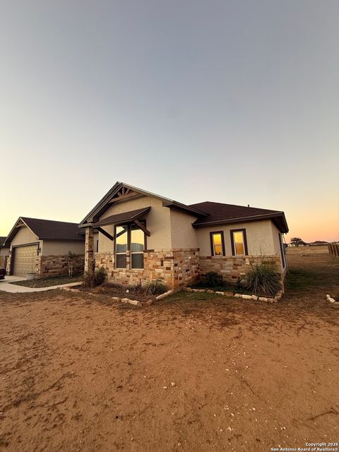 Photo of 1734 Crooked Creek, Pleasanton, TX 78064 (MLS # 1934938)