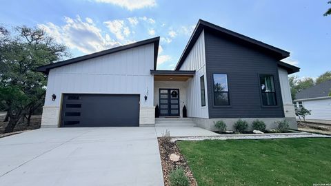 Photo of 120 RIVER VIEW DR, Boerne, TX 78006 (MLS # 1956231)