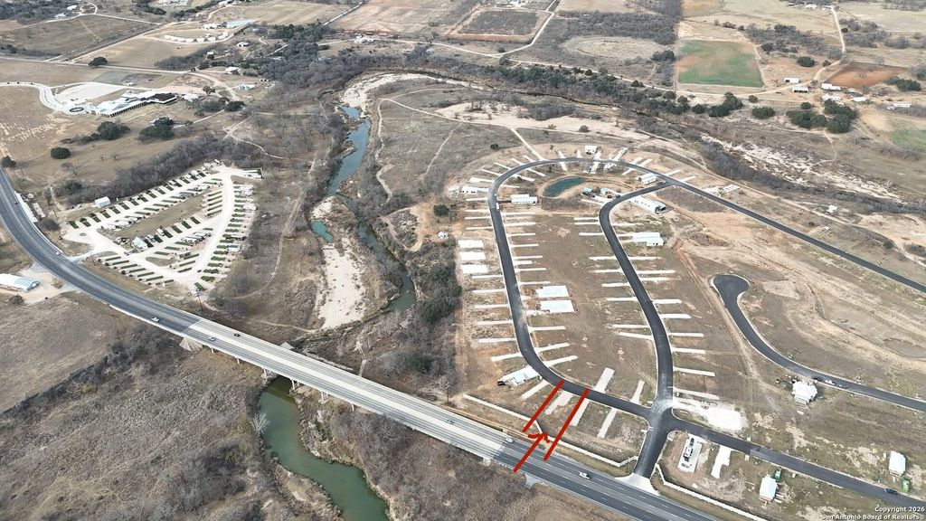 Photo of 207 Resort Ct, Fredericksburg, TX 78624 (MLS # 1933146)