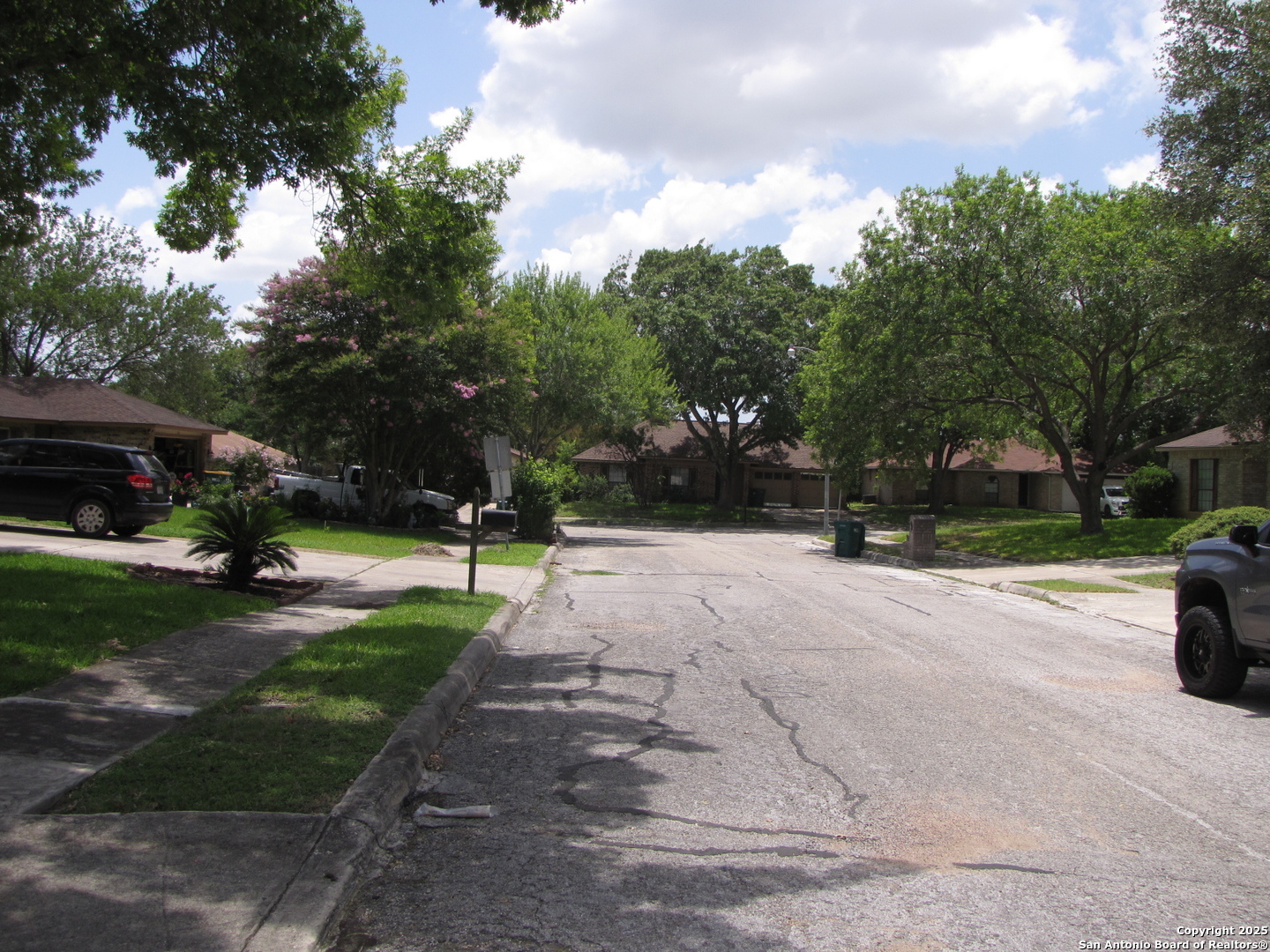 206 CLEAR OAK