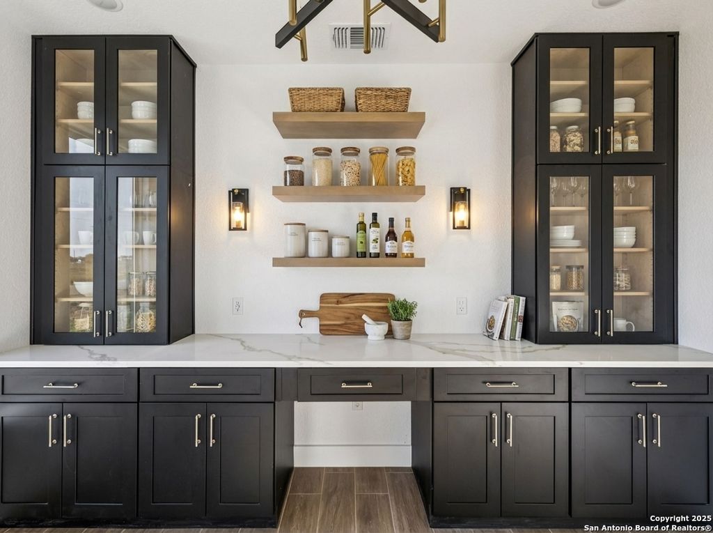 Photo of 179 Hidden Ranch Ln, Floresville, TX 78114 (MLS # 1929830)