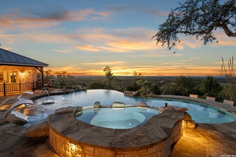 Photo of 140 KUNTZ RUN, Bulverde, TX 78163 (MLS # 1956083)