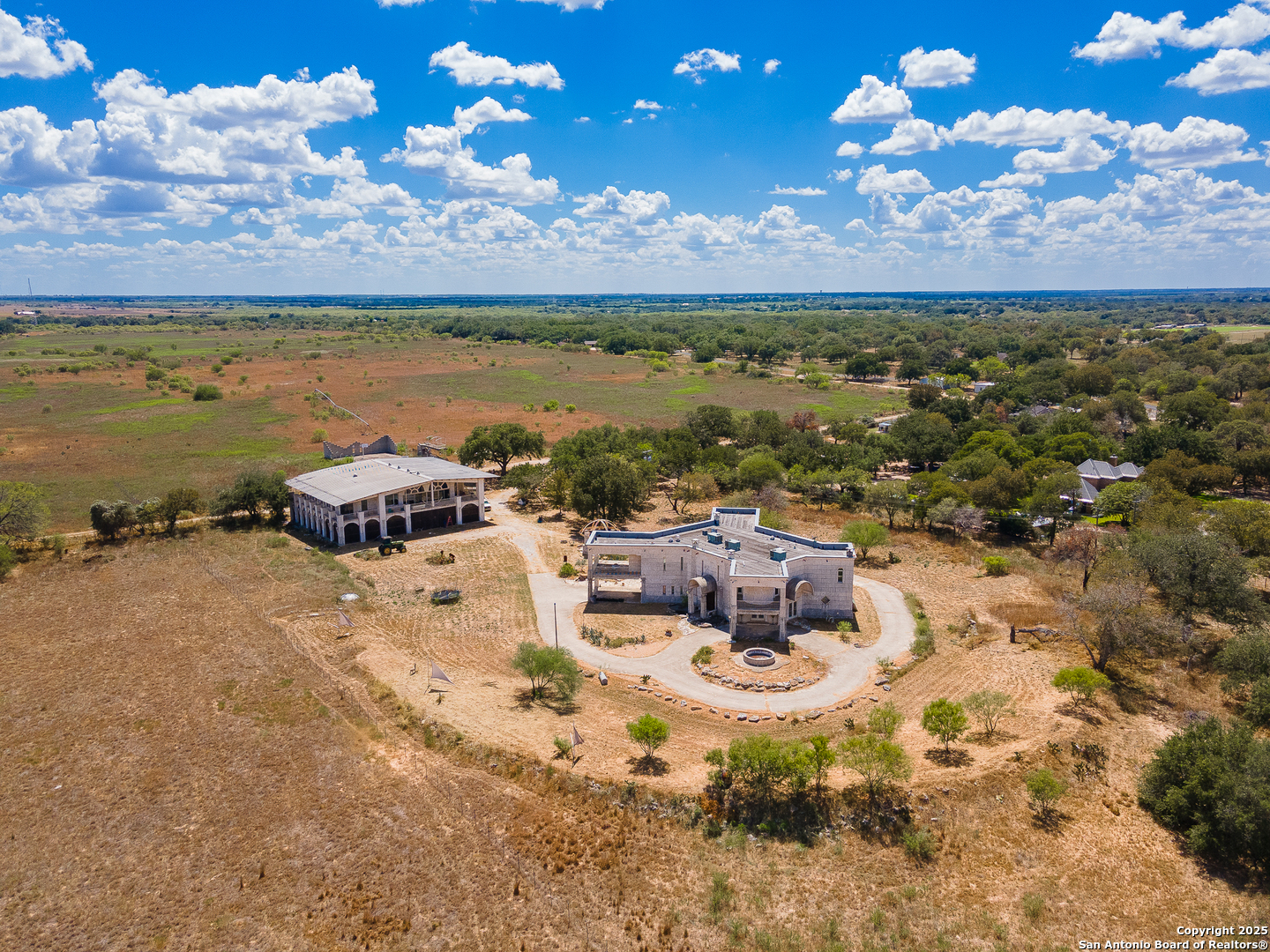 350 Ridgeview