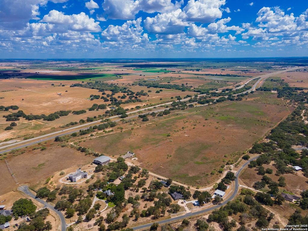 Photo of 350 Ridgeview, Pleasanton, TX 78064 (MLS # 1845745)