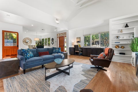 Photo of 201 CHICHESTER PL, Alamo Heights, TX 78209 (MLS # 2002889)
