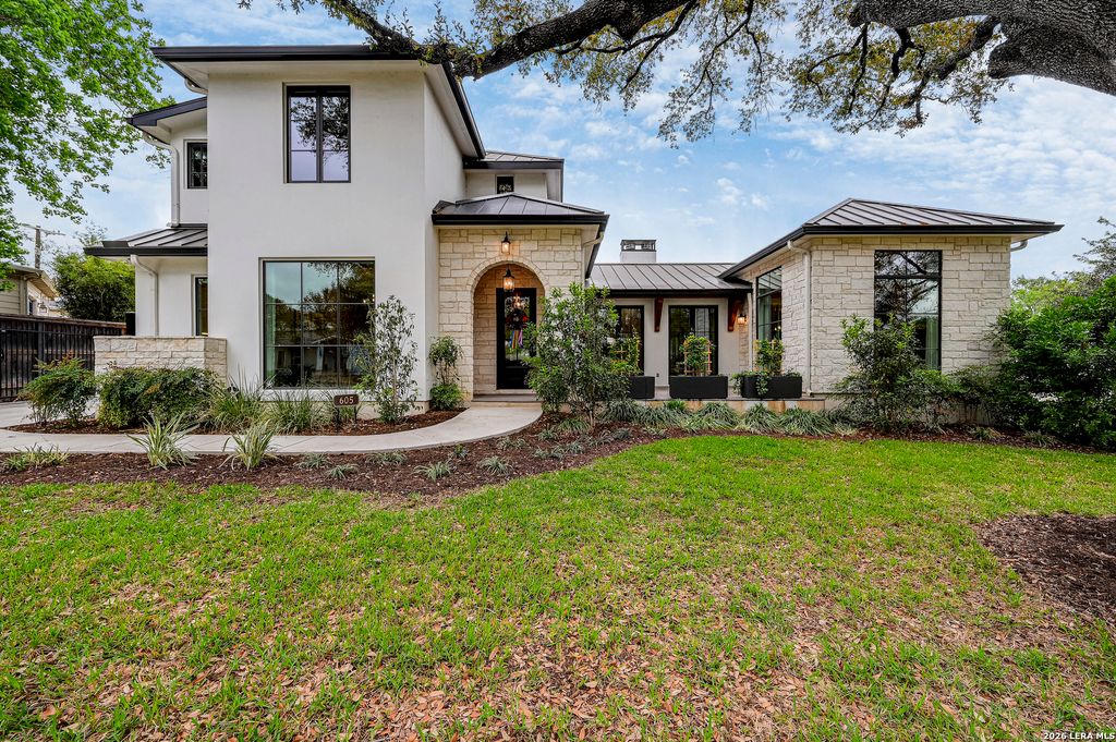 Photo of 605 Morningside, Terrell Hills, TX 78209 (MLS # 1958902)