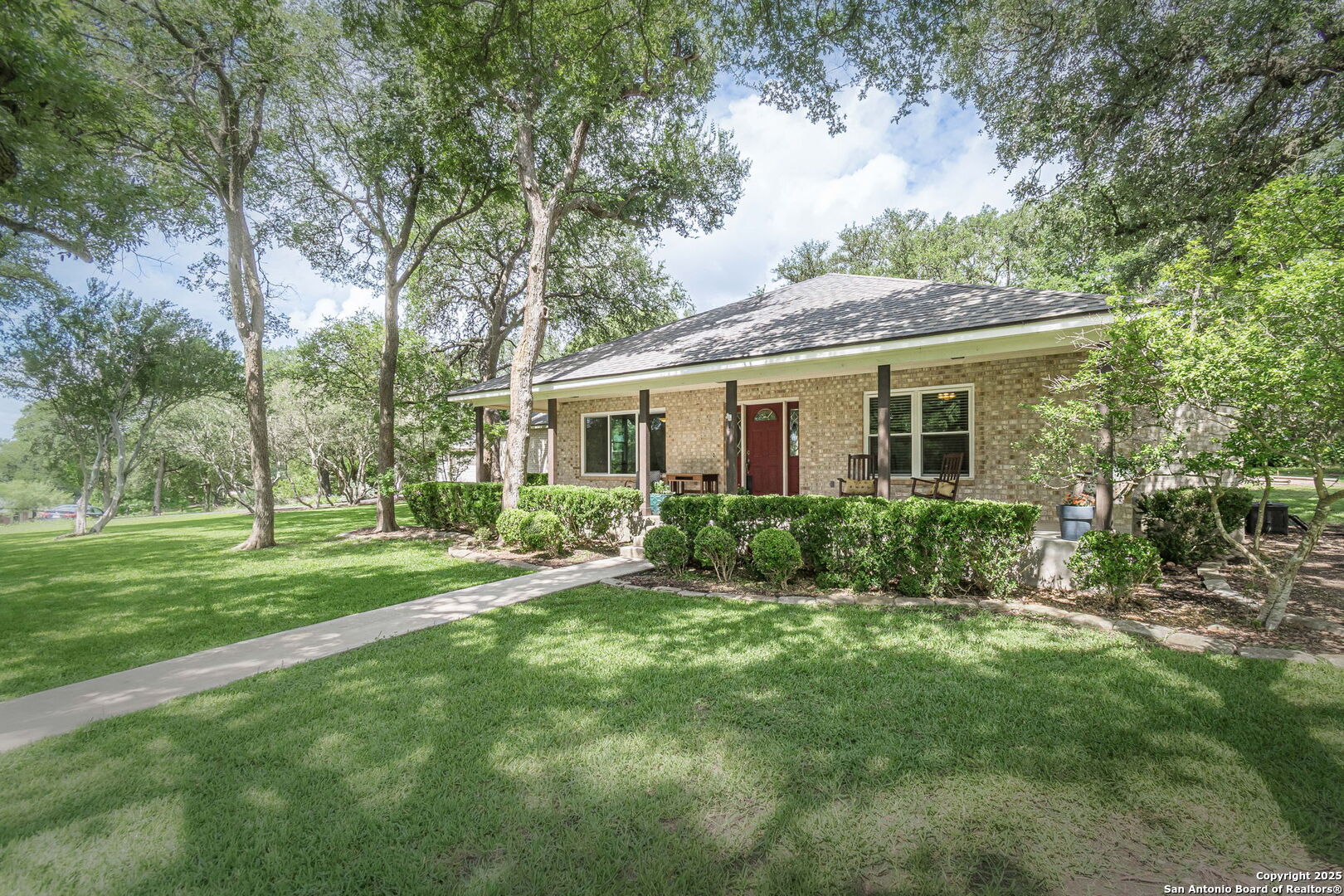 4104 Oak