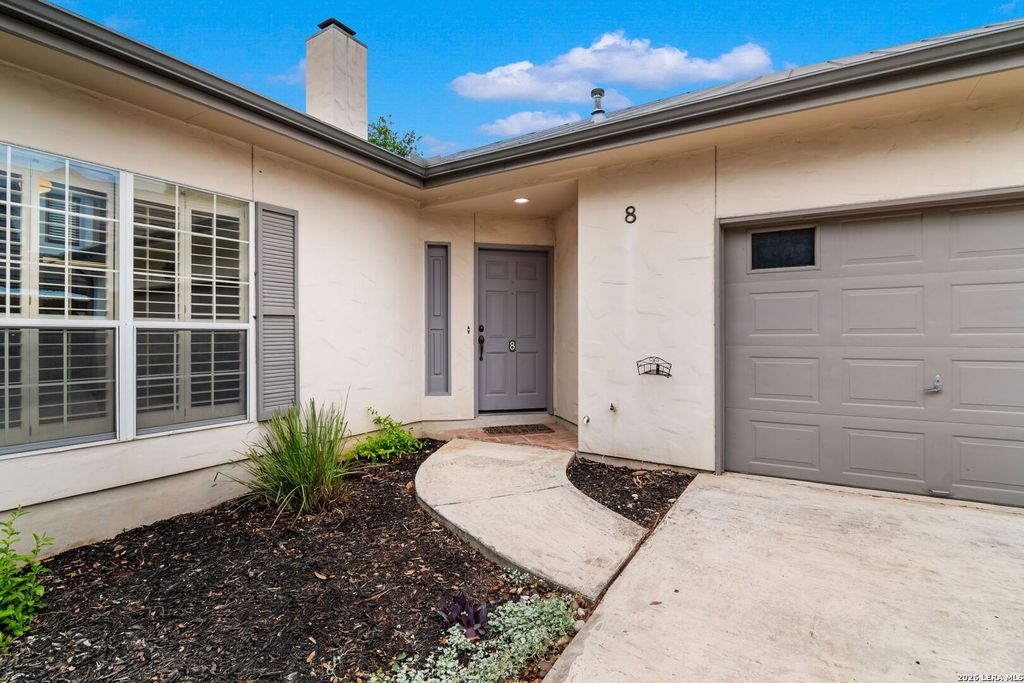 Photo of 8 CLERMONT CT, San Antonio, TX 78218 (MLS # 1961604)