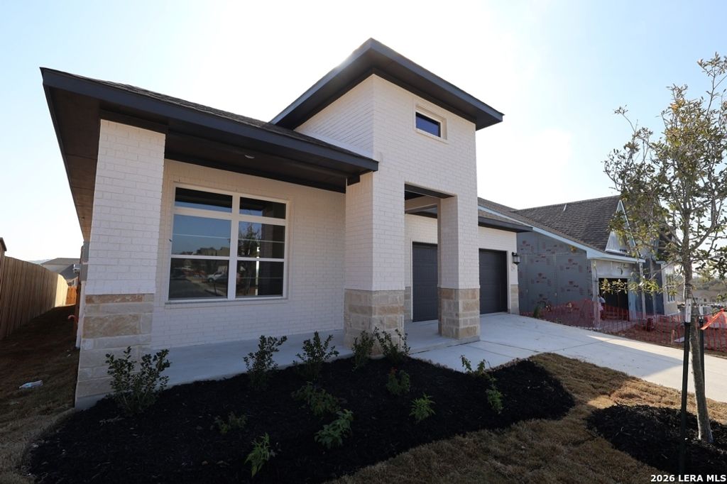 Photo of 27316 Lovat Way, Boerne, TX 78006 (MLS # 1929559)