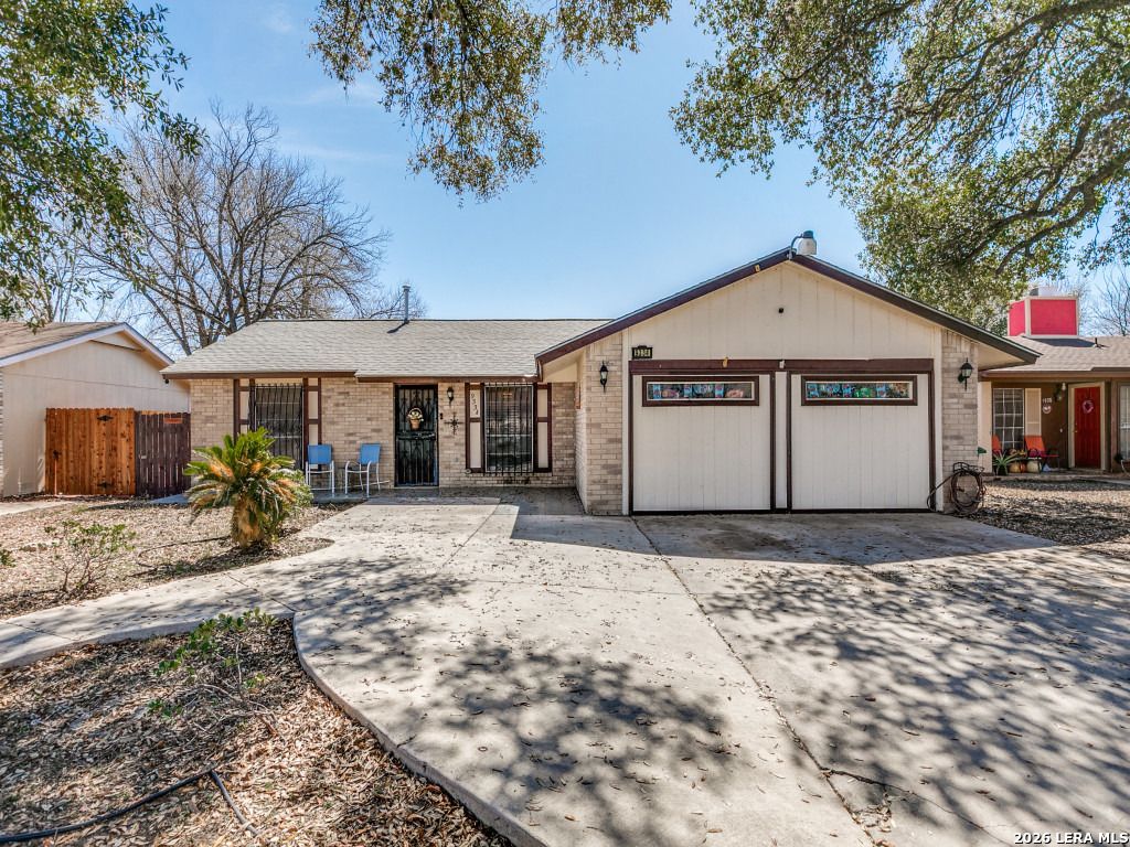 Photo of 9334 Cliff Way St, San Antonio, TX 78250 (MLS # 1944842)