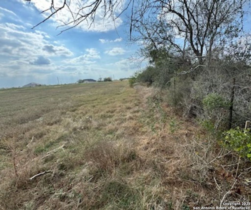 Photo of 3046 Vista, Seguin, TX 78155 (MLS # 1930412)