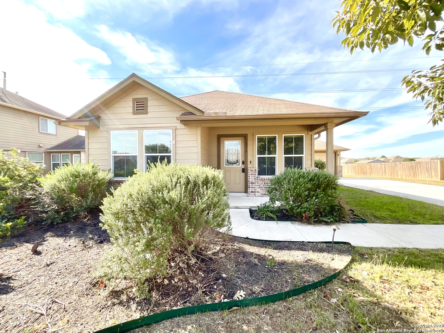 Photo 1 of 36 — 1058 Stone Branch, New Braunfels, TX 78130