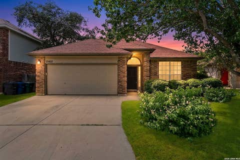 Property photo of 15427 Steves Run, San Antonio, TX 78232