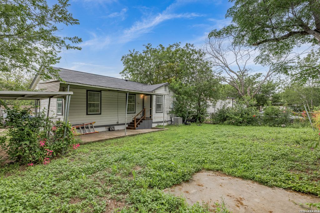 Photo of 923 Fair Ave, San Antonio, TX 78223 (MLS # 1965248)