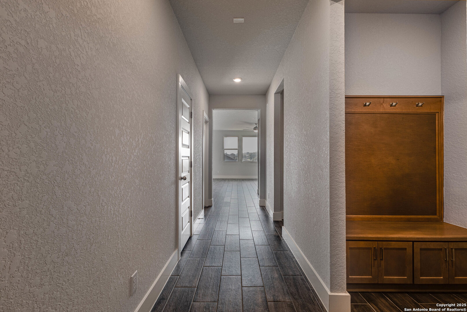 7030 HAYES HORIZON